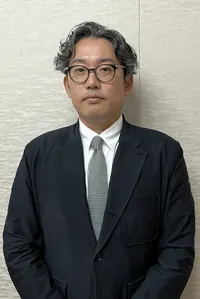 腰越隼人
